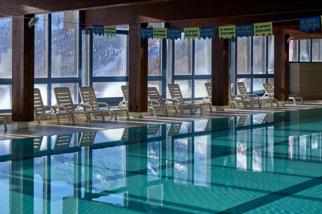 Blu Hotel Senales - Hotel Zirm マーゾ・コルト エクステリア 写真