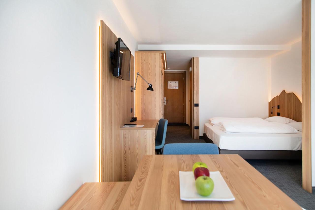Blu Hotel Senales - Hotel Zirm マーゾ・コルト 部屋 写真